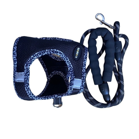 Dog Harness Small Dogs,Soft Breathable Harness Leash Set,No Pull Adjustable - Picture 1 of 8